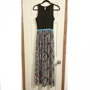 Xhilaration Black and Aztec Print Maxi Dress Sleeveless Summer Size Small Y2K